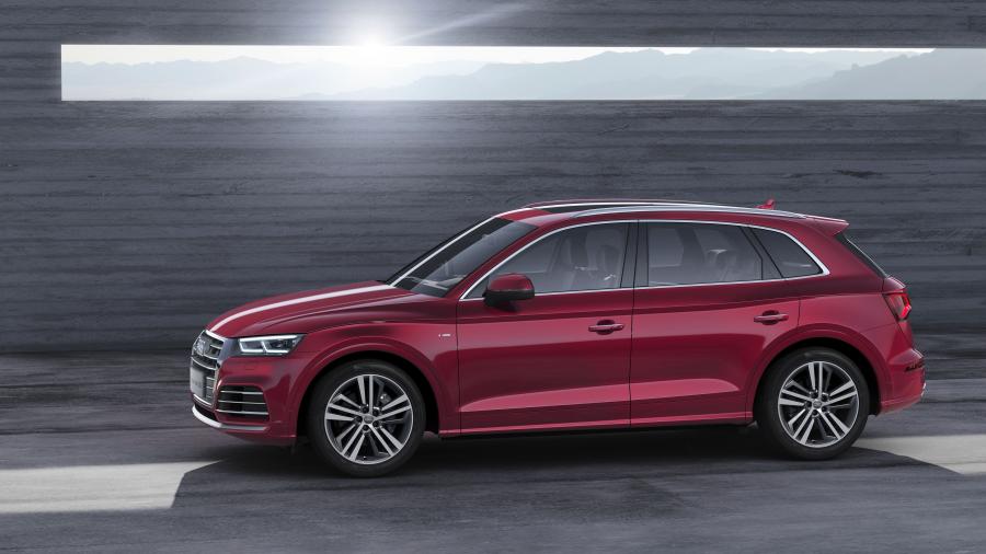  Audi Q5L 45 TFSI Quattro S-Line 2018 года  (CN) (фото 2 из 18)